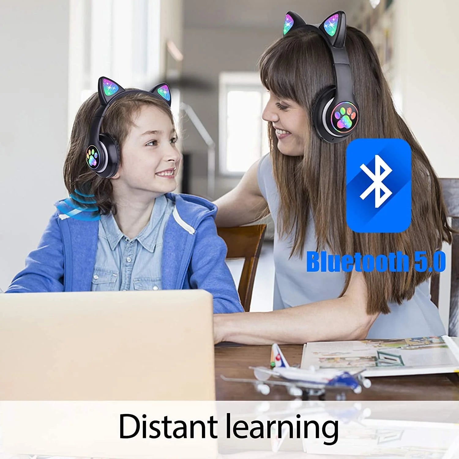 Cat Ear Wireless Headphones, LED Light up Kids Bluetooth Headphones over on Ear Black